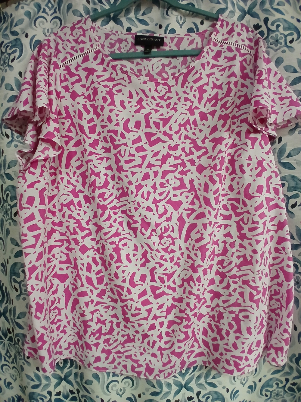 Lane Bryant Pink & White Printed Short Sleeve Blouse